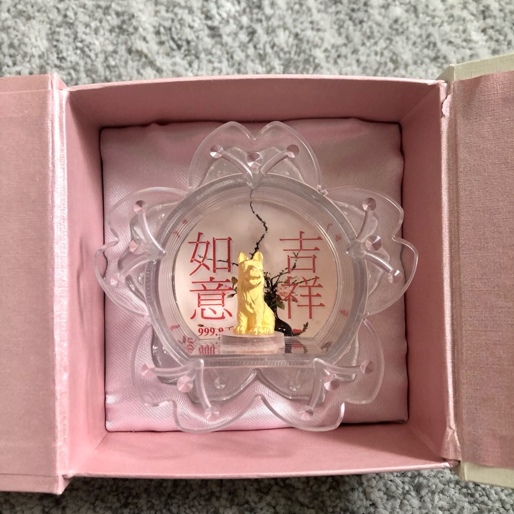 999.9 Gold Dog Statue